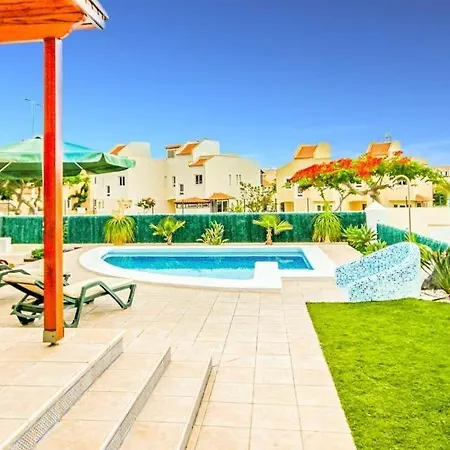 Playa De Fanabe Sleeps 5 Pool Air Con Wifi Vila *