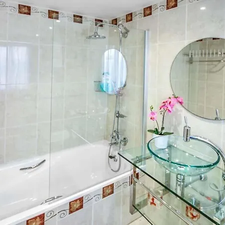 Playa De Fanabe Sleeps 5 Pool Air Con Wifi Vila